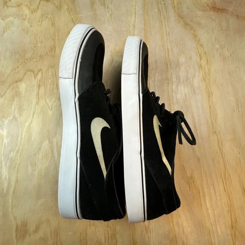 Nike SB Zoom Stefan Janoski Premium SE Black White Suede Skate Shoes 631298-014